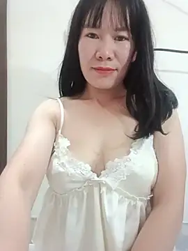 Bondgirl 9 online show from July 28, 2026, 8:52 pm