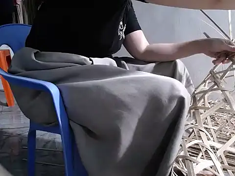 Snapshot of Maila88a chatting on April 7, 2026, 1:33 pm Maila88a online show from April 7, 2026, 1:33 pm