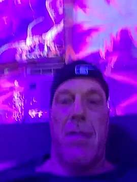 drednasty online show from April 28, 2026, 2:27 am