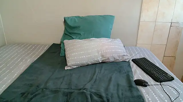 CocoBerryZA online show from April 9, 2026, 4:45 am