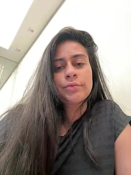 Geovana blan online show from March 3, 2026, 8:15 pm