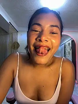 Sweetroseof online show from March 10, 2026, 9:09 pm