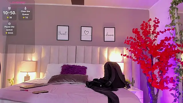 Kiara Kismet  online show from March 11, 2026, 9:21 pm