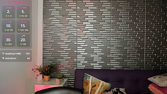 Snapshot of Tamaraa_velez chatting on May 1, 2026, 9:14 am Tamaraa velez online show from May 1, 2026, 9:14 am