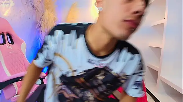 Ariatna Andy online show from March 24, 2026, 10:26 pm