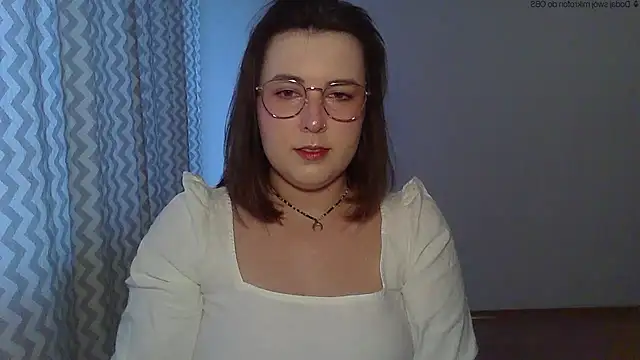 Snapshot of ClaraHard chatting on May 10, 2026, 5:07 pm ClaraHard online show from May 10, 2026, 5:07 pm