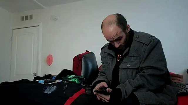 CirclingClass online show from November 28, 2025, 4:09 pm