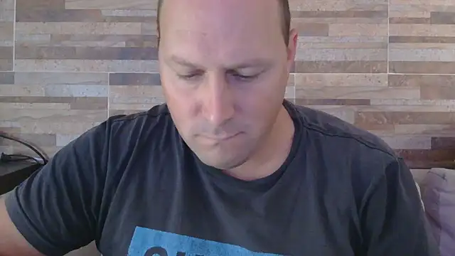 lustonfan online show from April 9, 2026, 12:43 pm