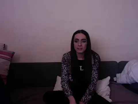 Snapshot of chiara-mario chatting on March 20, 2026, 11:04 am chiara-mario online show from March 20, 2026, 11:04 am