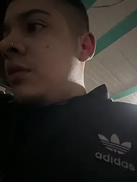 OliverTabordaa online show from March 19, 2026, 11:42 pm