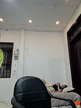 TracyKimlove2001 online show from March 12, 2026, 4:02 pm