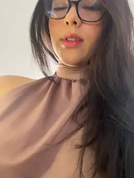 Cristal Williams online show from March 7, 2026, 1:52 pm