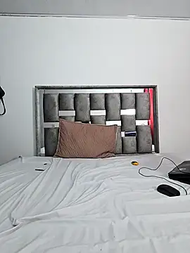 Onyx black1934 online show from March 5, 2026, 7:10 pm