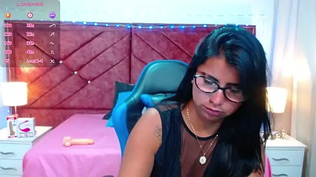 Alisha Gamskar13 online show from May 14, 2026, 1:23 am