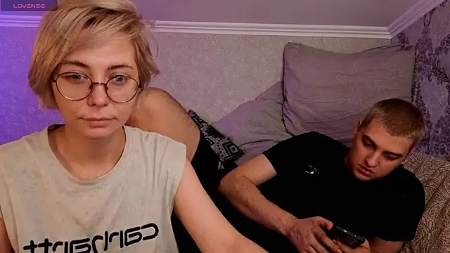 Blond ice online show from March 16, 2026, 6:01 pm