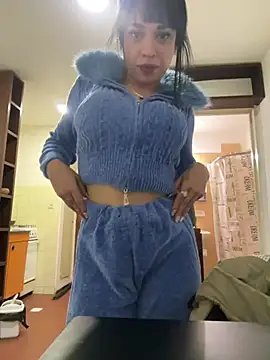 bellatentacion2026 online show from July 15, 2026, 12:27 am