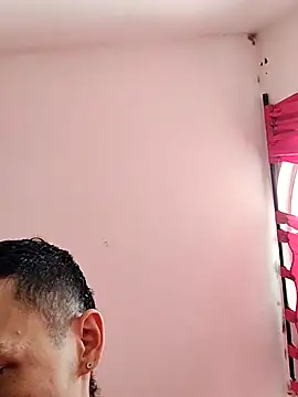 TuCanero23cm online show from April 12, 2026, 1:38 pm