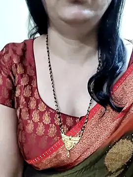 Yazhini-Cam online show from June 15, 2026, 12:07 pm