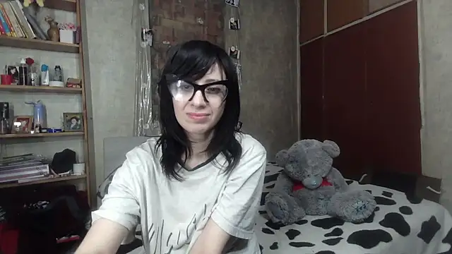 Barbie Rococo online show from April 14, 2026, 1:17 pm