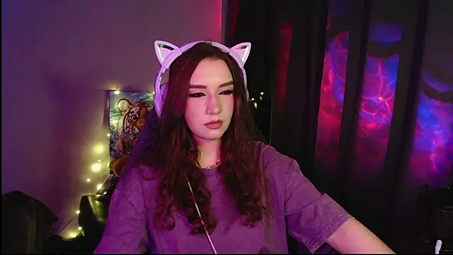Celia Sensual  online show from April 26, 2026, 8:39 pm