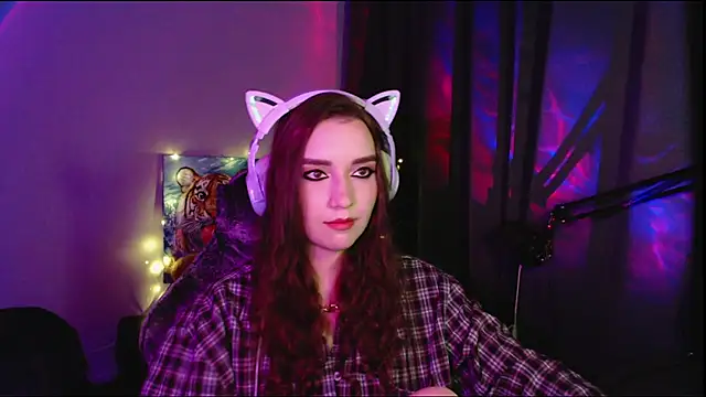 Celia Sensual  online show from May 18, 2026, 7:09 pm
