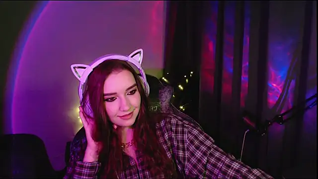 Celia Sensual  online show from May 21, 2026, 8:05 pm