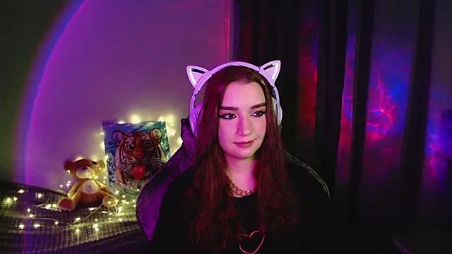 Celia Sensual  online show from July 14, 2026, 8:25 pm
