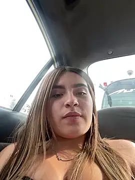 Issa pinkk online show from March 27, 2026, 8:19 pm