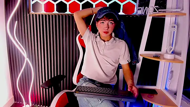 Cristopher Wild online show from March 29, 2026, 8:20 pm