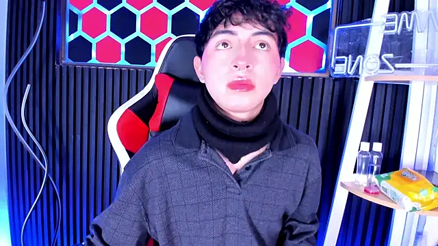 Cristopher Wild online show from April 13, 2026, 8:36 pm