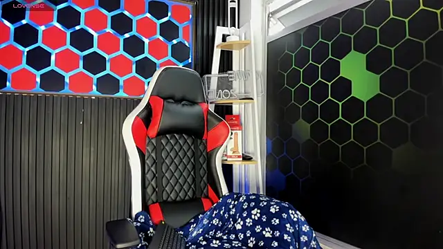 Cristopher Wild online show from April 18, 2026, 8:31 pm