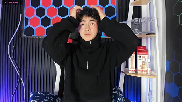 Cristopher Wild online show from April 23, 2026, 8:22 pm