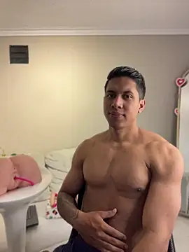 Paulcreewx online show from April 7, 2026, 8:20 pm