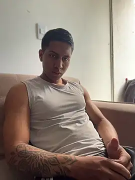 Paulcreewx online show from April 17, 2026, 6:00 pm