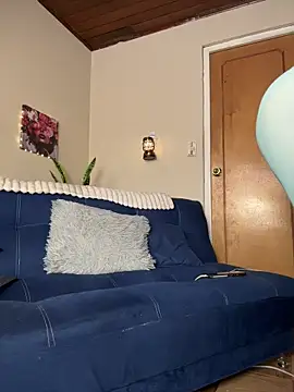 Andreew falcon online show from April 1, 2026, 8:17 pm