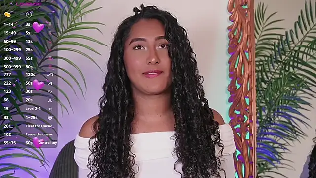 SoyJuliana 19 online show from July 12, 2026, 1:35 pm