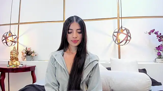 Snapshot of Cynthia1Fox chatting on May 26, 2026, 7:54 pm Cynthia1Fox online show from May 26, 2026, 7:54 pm