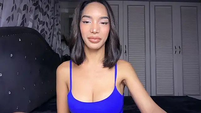 Snapshot of AnayaLauren_ chatting on July 7, 2026, 7:34 am AnayaLauren online show from July 7, 2026, 7:34 am
