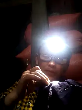 mama-cute online show from March 24, 2026, 12:43 pm