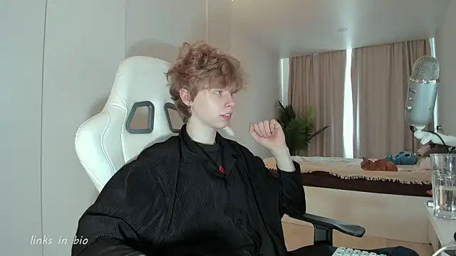 Wawesuc online show from April 16, 2026, 6:03 am