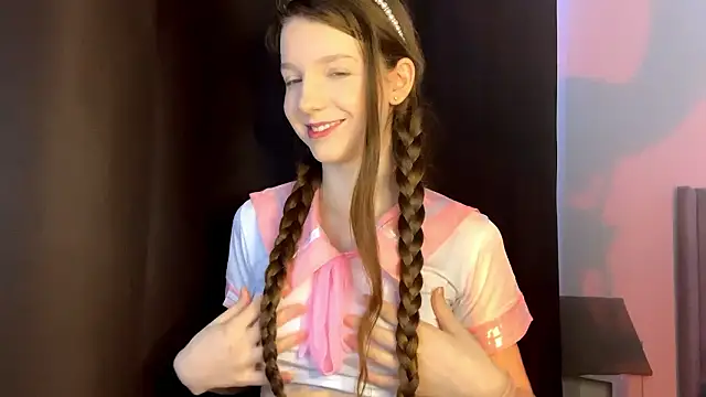 Kissme Kira online show from March 10, 2026, 7:52 pm