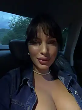 RaniaSnow online show from July 12, 2026, 6:21 pm