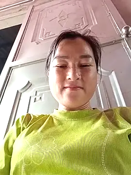 Yuhi3d online show from June 17, 2026, 4:59 am