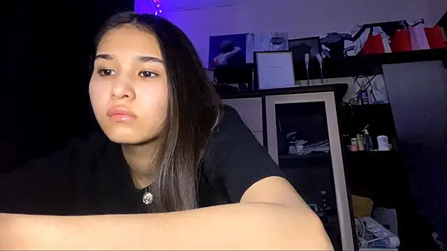 CatherineForbes online show from April 17, 2026, 4:21 pm