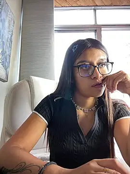 chanell pinkk online show from April 7, 2026, 1:00 pm