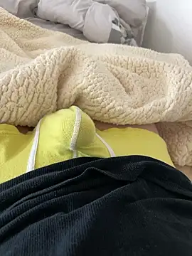 aoitai0 online show from April 14, 2026, 2:01 pm