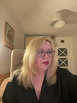 JanieLight53 online show from May 8, 2026, 5:40 pm
