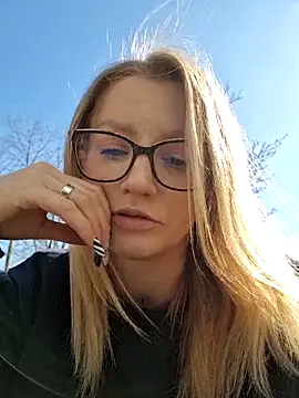 mariagefun online show from March 18, 2026, 12:19 pm