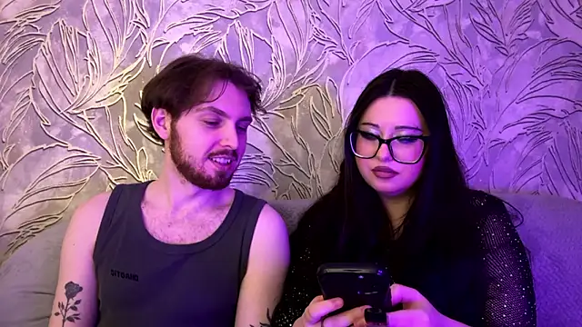 LunaWithAdrian online show from March 8, 2026, 1:03 am