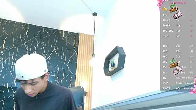 Snapshot of ValeriHot_1 chatting on July 9, 2026, 3:32 am ValeriHot 1 online show from July 9, 2026, 3:32 am